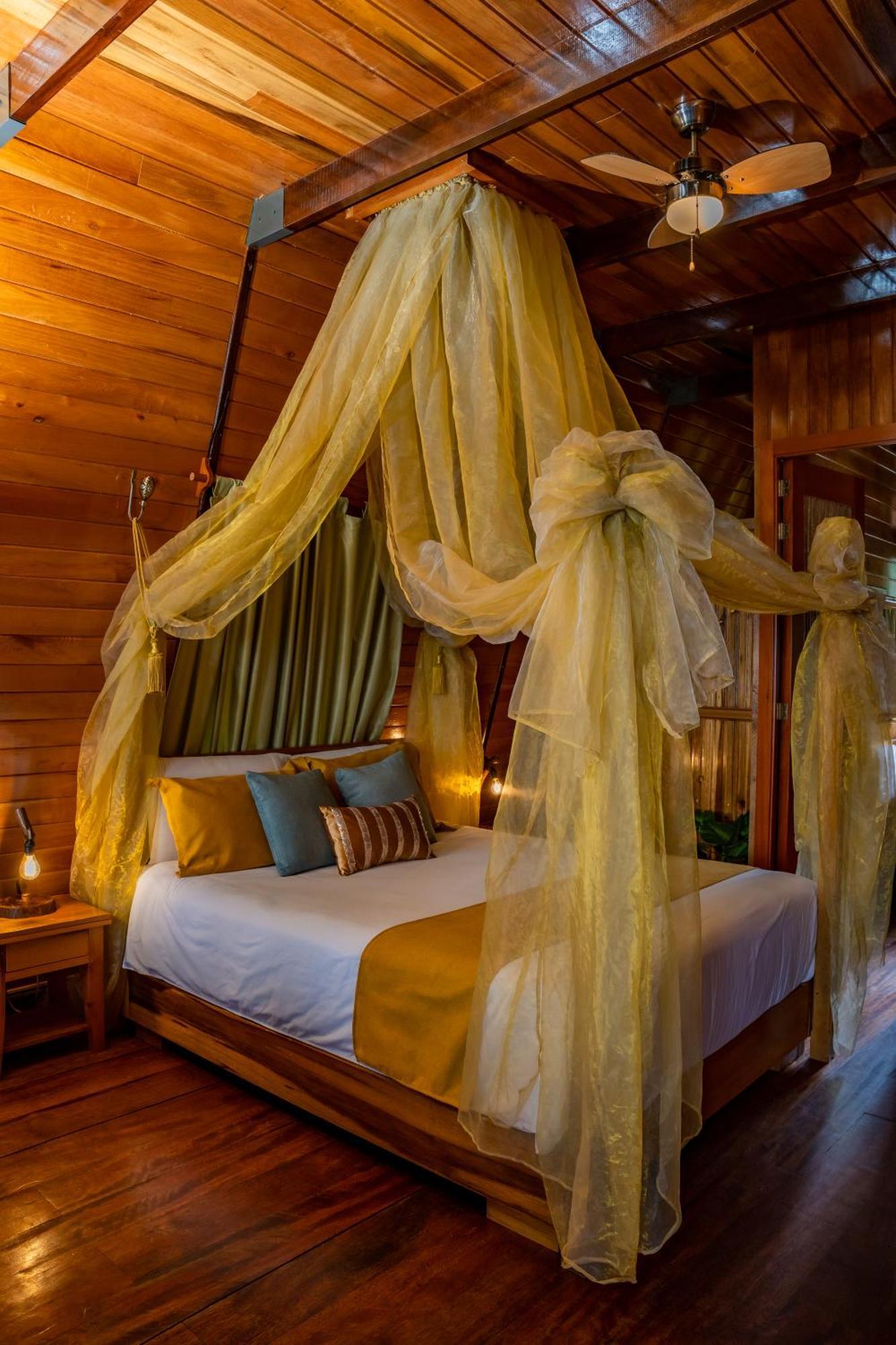 Heimatlos Amazon Lodge Пуйо Екстер'єр фото