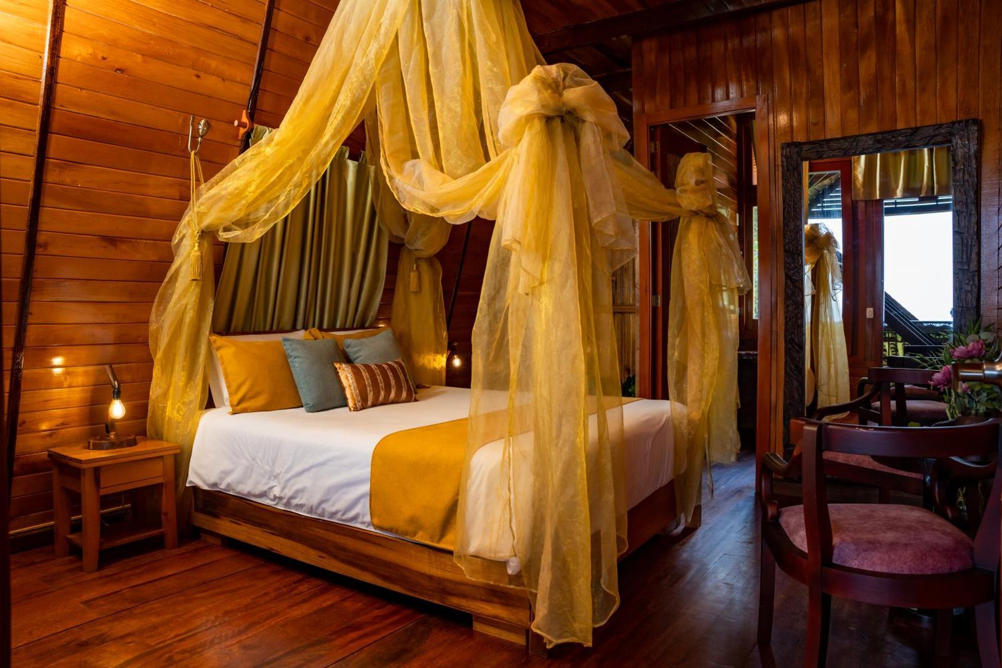 Heimatlos Amazon Lodge Пуйо Екстер'єр фото